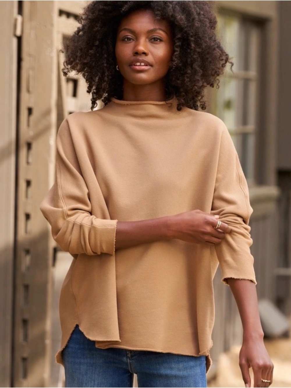 Frank & Eileen Effie Long Sleeve Funnel Neck Sweatshirt in Camel Size Large
